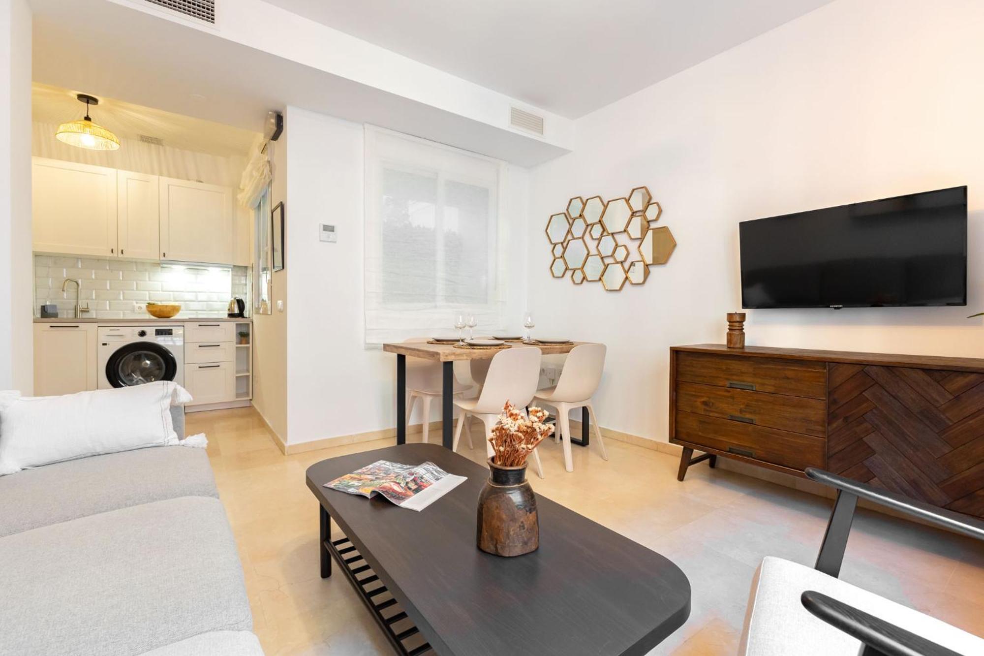 Charming 2 Bedroom Apartment At San Marcos Plaza By Ocityzen เซบีญา ภายนอก รูปภาพ