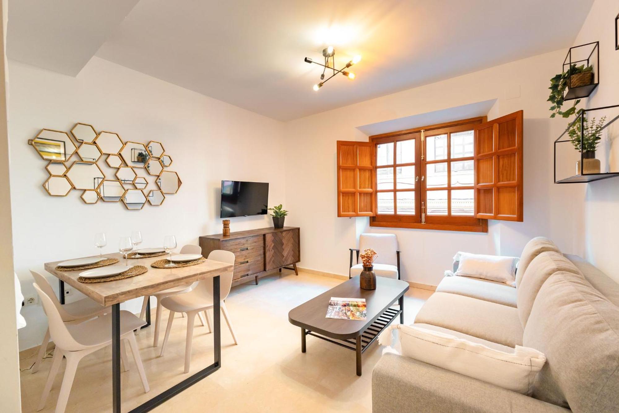 Charming 2 Bedroom Apartment At San Marcos Plaza By Ocityzen เซบีญา ภายนอก รูปภาพ