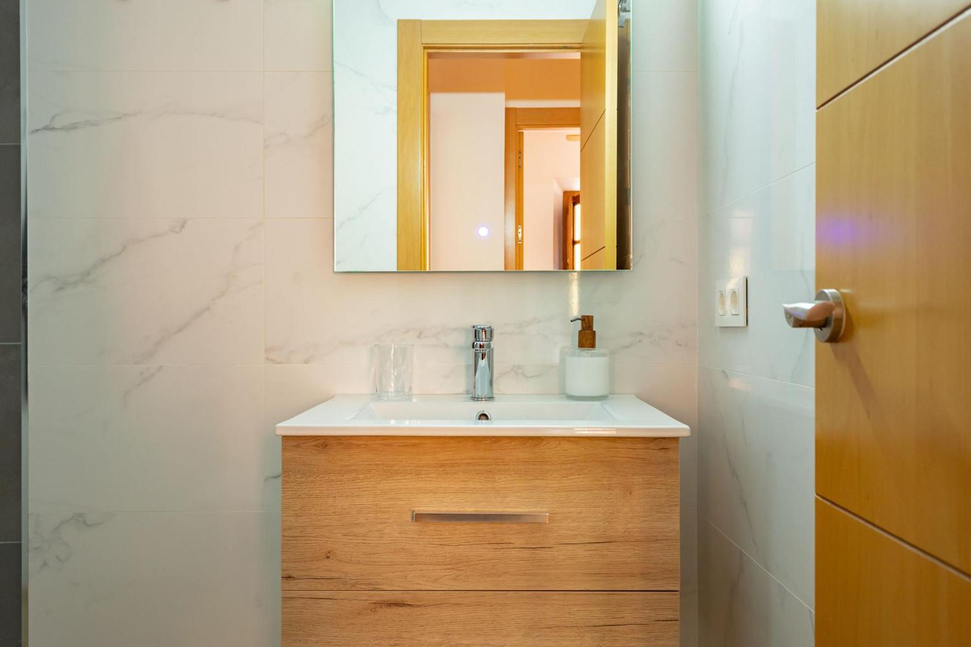 Charming 2 Bedroom Apartment At San Marcos Plaza By Ocityzen เซบีญา ภายนอก รูปภาพ